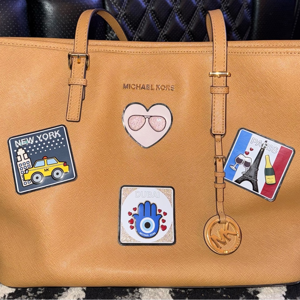 Sold!!!Michael Kors Classic Jet Set Travel, Large Camel Tote with Travel Patches